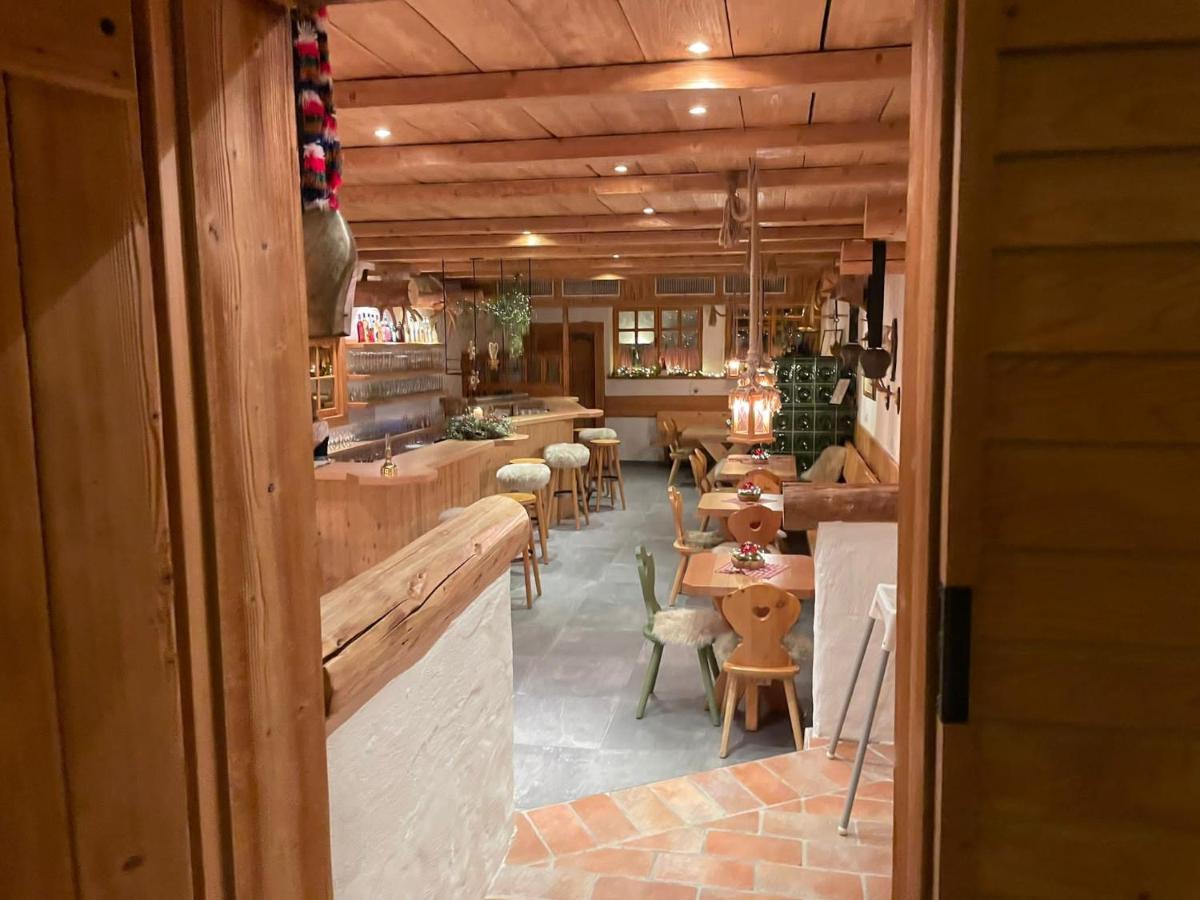 Hydepark Hotel Haidkapelle Екстериор снимка