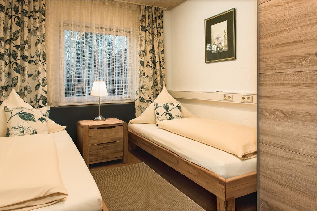 Hydepark Hotel Haidkapelle Стая снимка